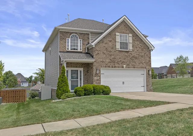 Photo 2 of Single family home for sale at 141 Shinnecock Hills Dr, Georgetown, KY 40324 | MLS# 25017144 | Listing updated on 2025-10-12