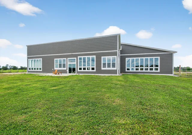 Photo 2 of Single family home for sale at 11171 Ky Hwy 392, Cynthiana, KY 41031 | MLS# 25018070 | Listing updated on 2025-10-22