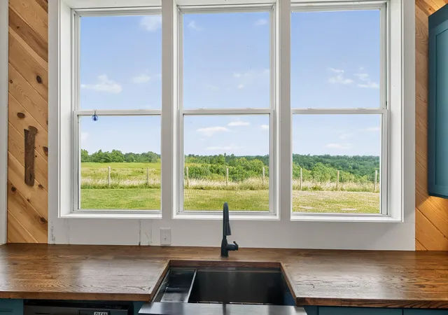 Photo 3 of Single family home for sale at 11171 Ky Hwy 392, Cynthiana, KY 41031 | MLS# 25018070 | Listing updated on 2025-10-22