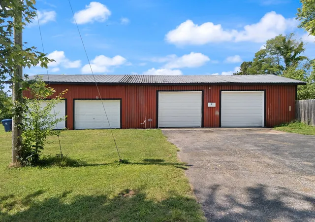 Homes for sale in Eubank, KY | 14033 Hwy 1247, Eubank, KY 42567 | MLS# 25017623