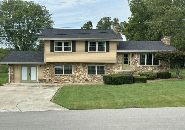 1st image of 91 Sampson St, Corbin, KY 40701 | MLS# 25017624