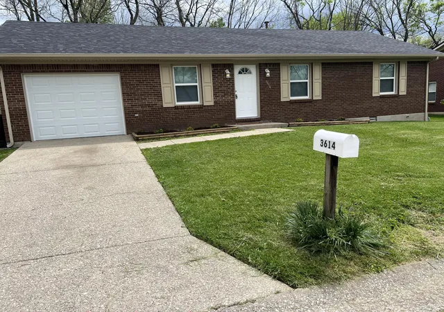 Homes for sale in Winchester, KY | 3614 Stamper Dr, Winchester, KY 40391 | MLS# 25017189