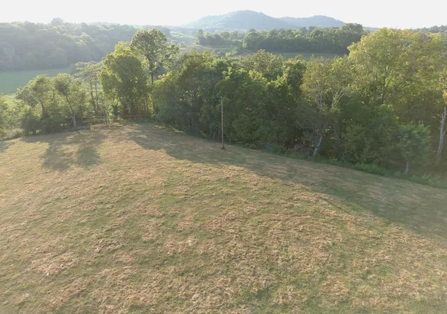 Homes for sale in Gravel Switch, KY | 19400 Forkland Rd, Gravel Switch, KY 40328 | MLS# 25017708