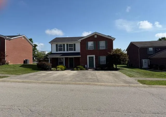 2nd image of 1017 Merrick Dr, Richmond, KY 40475 | MLS# 25017215