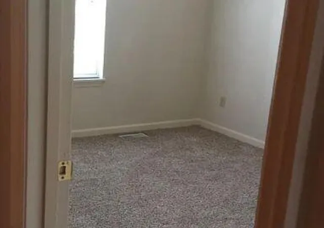 Photo 3 of Multi family home for sale at 1017 Merrick Dr, Richmond, KY 40475 | MLS# 25017215 | Listing updated on 2025-10-08