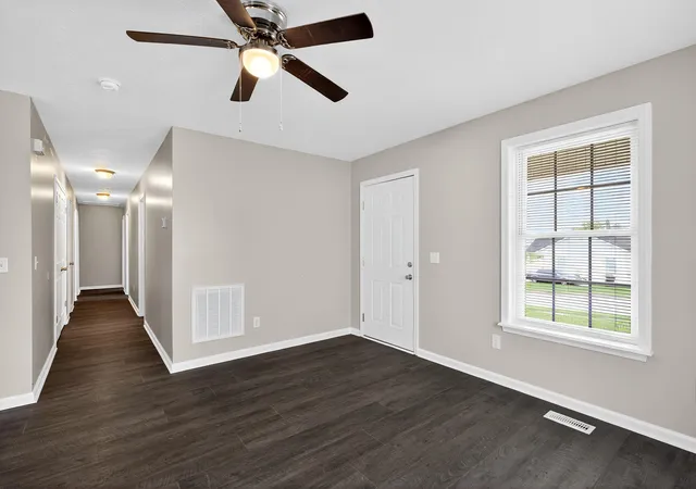 5th image of 521 Acadia Way, Winchester, KY 40391 | MLS# 25017152