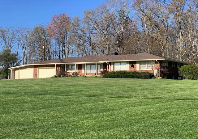 Photo 3 of Single family home for sale at 1805 N Ky 801, Morehead, KY 40351 | MLS# 25017265 | Listing updated on 2025-10-24