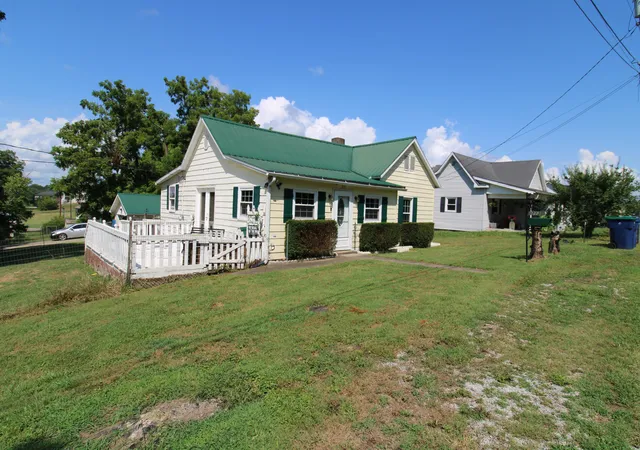 Homes for sale in Ferguson, KY | 213 Waddle St, Ferguson, KY 42533 | MLS# 25017405