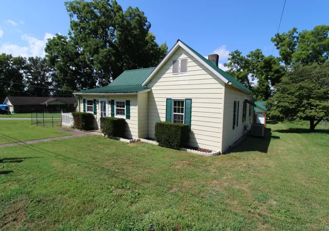 Homes for sale in Ferguson, KY | 213 Waddle St, Ferguson, KY 42533 | MLS# 25017405
