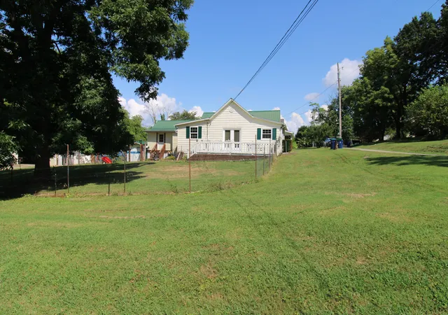 Homes for sale in Ferguson, KY | 213 Waddle St, Ferguson, KY 42533 | MLS# 25017405