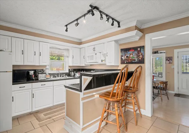 image of 2245/2251 N Yarnallton Pike, Lexington, KY 40511 | MLS# 25017399