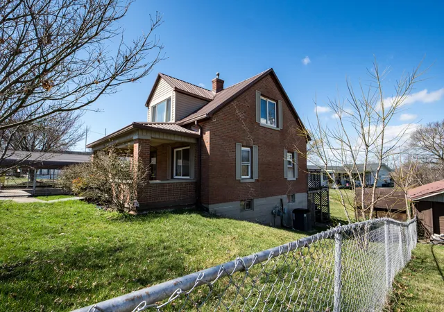 Photo 4 of Sale Pending at 146 Cotter Ave, Somerset, KY 42501 | MLS# 25017294 | Listing updated on 2026-08-31