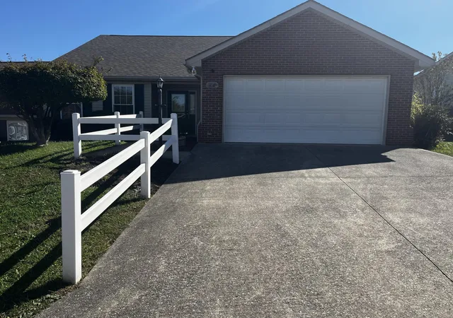 2nd image of 40 Peaceful Way, Somerset, KY 42503 | MLS# 25018027