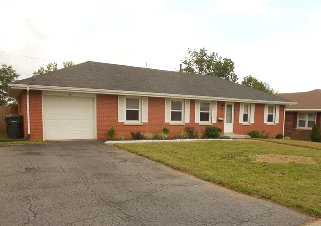 3rd image of 417 Bryanwood Pkwy, Lexington, KY 40505 | MLS# 25017410