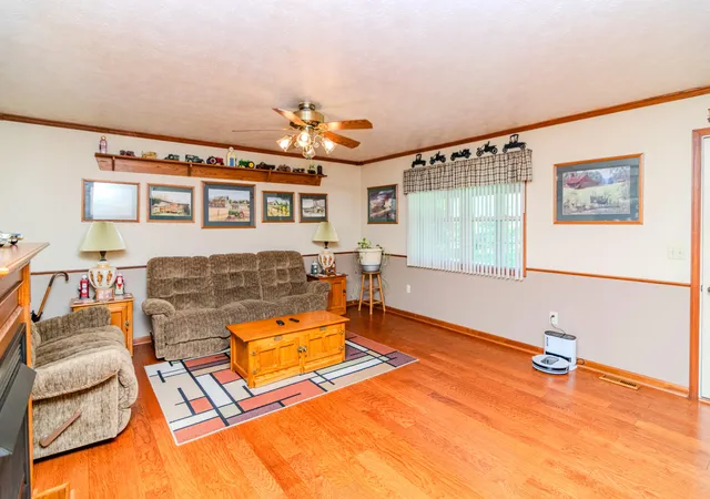 3rd image of 1270 Alum Springs Crosspike Rd, Danville, KY 40422 | MLS# 25016718