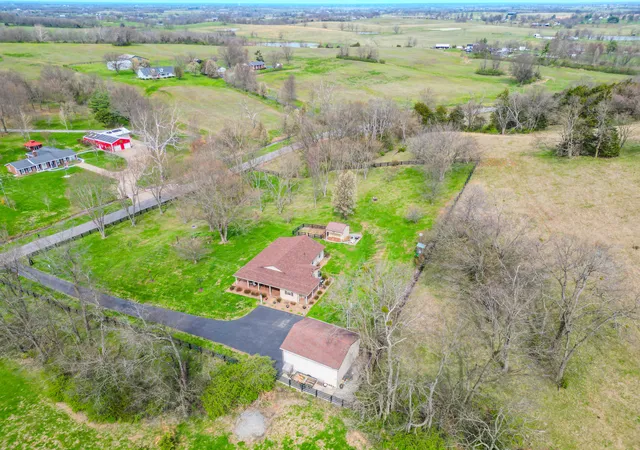 2nd image of 1270 Alum Springs Crosspike Rd, Danville, KY 40422 | MLS# 25016718