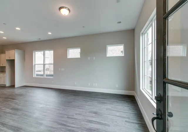 Photo 4 of Townhouse for sale at 143 Blackberry Ln, Georgetown, KY 40324 | MLS# 25016768 | Listing updated on 2025-09-12