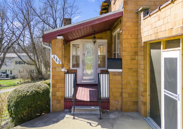 Photo 3 of Single family home for sale at 449 W Main St, Mount Sterling, KY 40353 | MLS# 25016775 | Listing updated on 2025-09-12