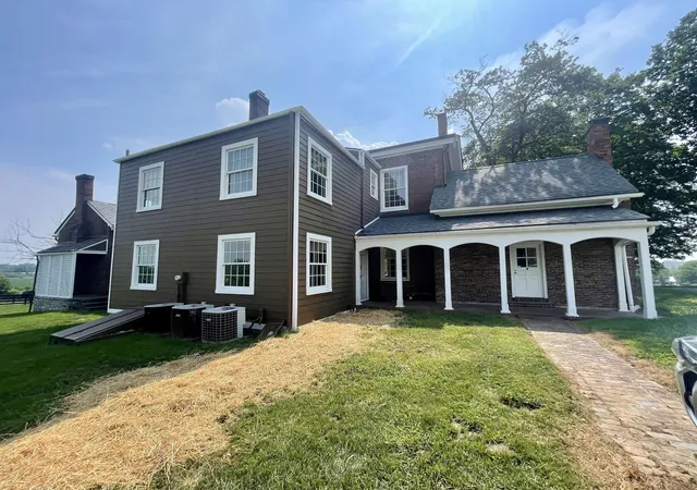Photo 4 of House for sale at 231 W Ky 36, Cynthiana, KY 41031 | MLS# 25017018 | Listing updated on 2025-11-24