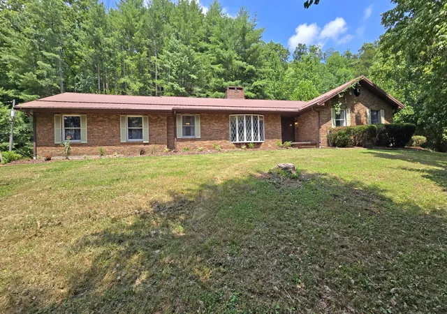 Homes for sale in Garrard, KY | 27 Smith Hollow Rd, Garrard, KY 40941 | MLS# 25016948