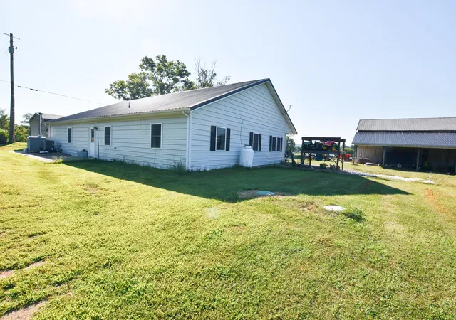 Homes for sale in Flemingsburg, KY | 410 Murphy Lane, Flemingsburg, KY 41041 | MLS# 25017518