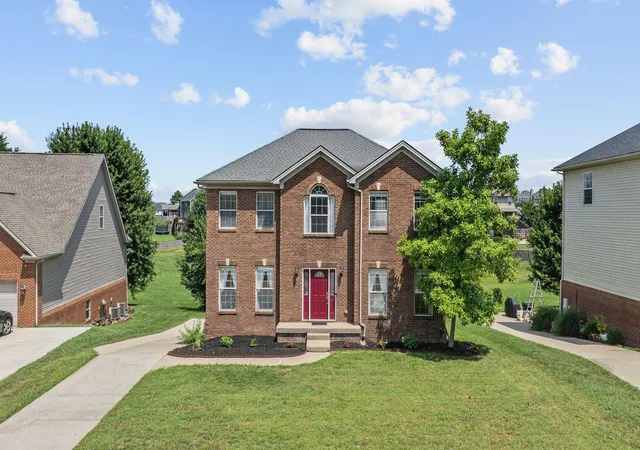 Photo 1 of Single family home for sale at 135 Shinnecock Hill Dr, Georgetown, KY 40324 | MLS# 25018026 | Listing updated on 2025-09-22