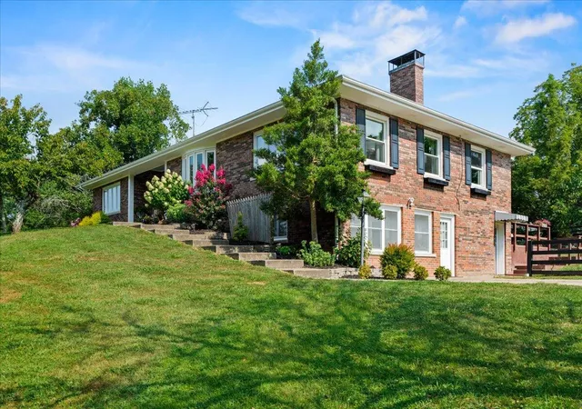 Photo 3 of Single family home for sale at 2226 Mackey Pike, Nicholasville, KY 40356 | MLS# 25018161 | Listing updated on 2025-09-12