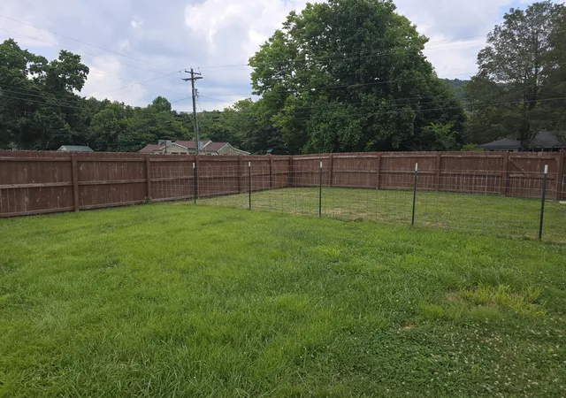 Photo 4 of Multi family home for sale at 2471 Scaffold Cane Rd, Berea, KY 40403 | MLS# 25018460 | Listing updated on 2025-09-12