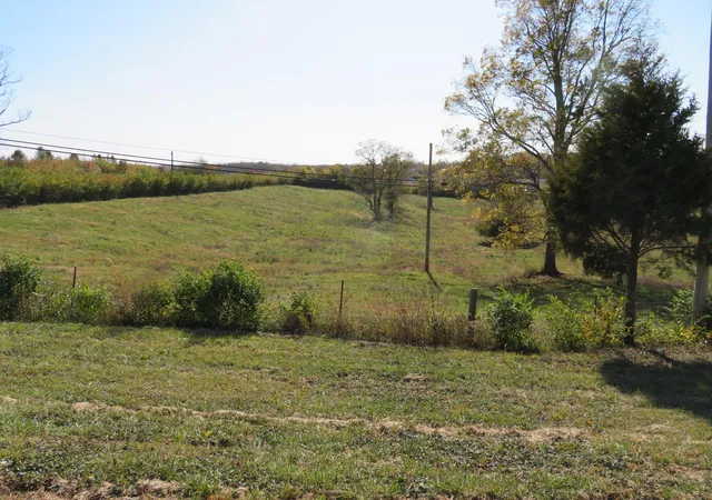 Photo 1 of Land for sale at 550 E Broadway St, Winchester, KY 40391 | MLS# 25018505 | Listing updated on 2026-03-04