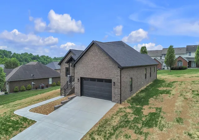 Homes for sale in Somerset, KY | 50 Muirfield Dr, Somerset, KY 42503 | MLS# 25018556