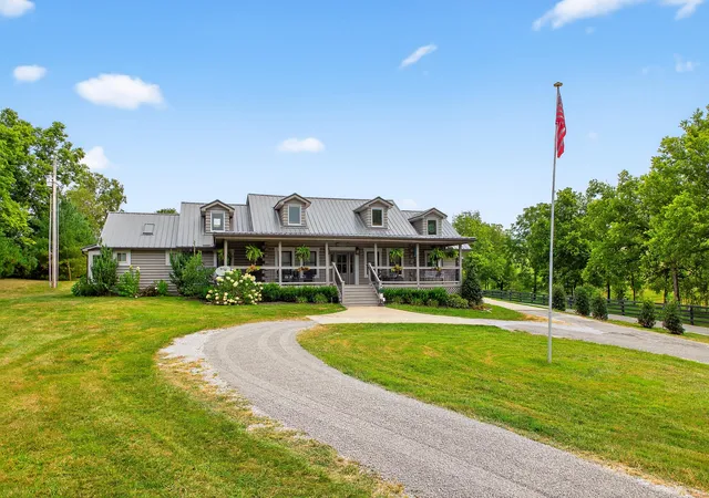 1st image of 2100 Irvine Rd #40391, Winchester, KY 40391 | MLS# 25018600