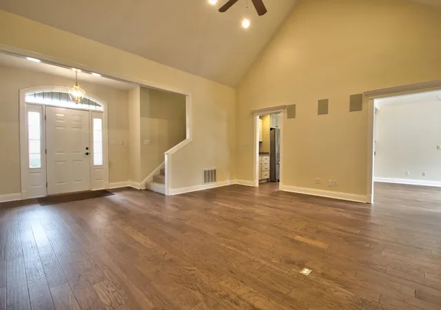 Photo 2 of Single family home for sale at 134 Emerald Dr, London, KY 40744 | MLS# 25018621 | Listing updated on 2025-09-12