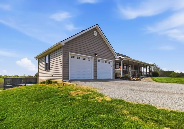 Homes for sale in Lancaster, KY | 261 Landyn Brooke Way, Lancaster, KY 40444 | MLS# 25018668