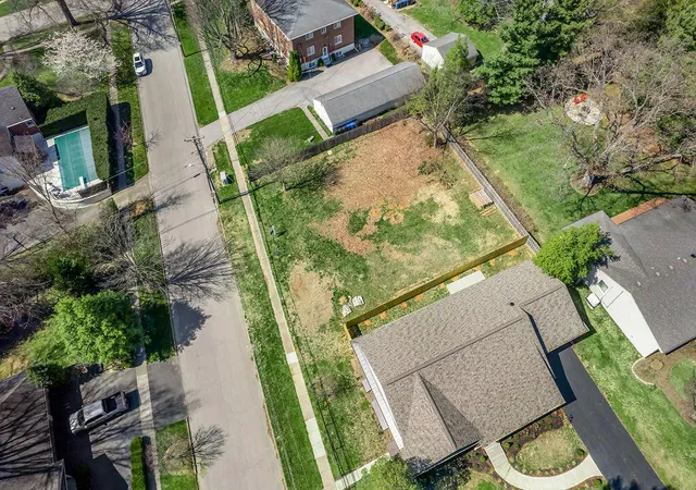 Photo 2 of Land for sale at 1805 Cochran Rd, Lexington, KY 40502 | MLS# 25018711 | Listing updated on 2025-11-07