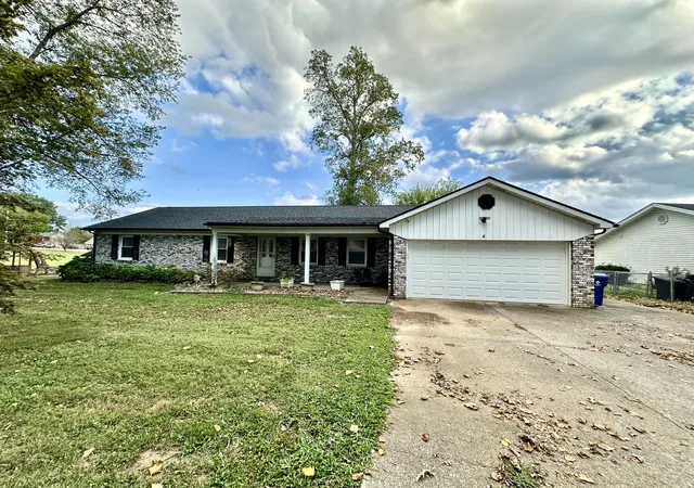 Photo 1 of Single family home for sale at 1910 Aldons Way, Somerset, KY 42503 | MLS# 25018742 | Listing updated on 2025-10-11