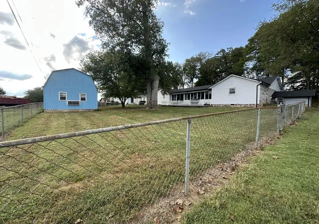 Photo 3 of Single family home for sale at 1910 Aldons Way, Somerset, KY 42503 | MLS# 25018742 | Listing updated on 2025-10-11