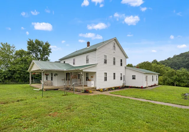 Photo 3 of Single family home for sale at 501 Pigeon Frg Rd, Owingsville, KY 40360 | MLS# 25018750 | Listing updated on 2025-09-26
