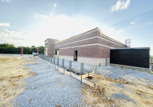 Photo 4 of Sale Pending at 101 Carlton Xing, Lawrenceburg, KY 40342 | MLS# 25018881 | Listing updated on 2026-06-24