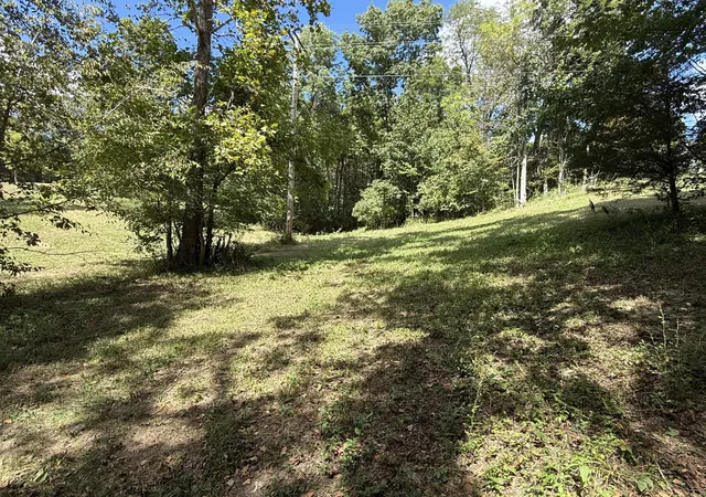 Homes for sale in Lawrenceburg, KY | 1268 Bear Creek Rd, Lawrenceburg, KY 40342 | MLS# 25019050