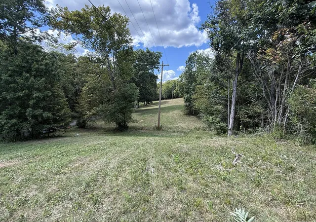 Homes for sale in Lawrenceburg, KY | 1268 Bear Creek Rd, Lawrenceburg, KY 40342 | MLS# 25019050