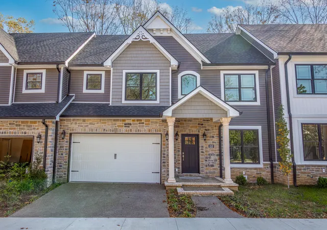 1st image of 2504 Leland Rd, Lexington, KY 40503 | MLS# 25019110