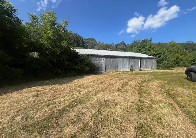 14th image of 946 Hwy 52, Beattyville, KY 41311 | MLS# 25019188