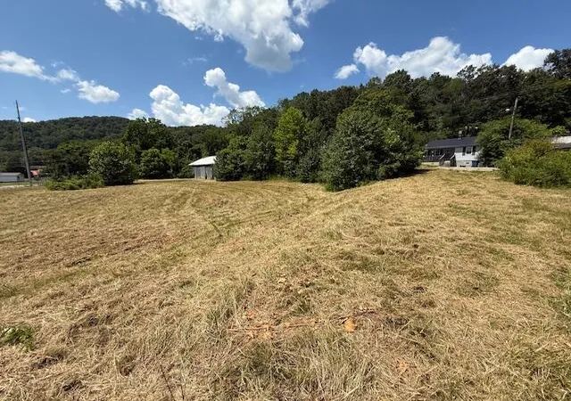 Photo 4 of Land for sale at 946 Hwy 52, Beattyville, KY 41311 | MLS# 25019188 | Listing updated on 2025-09-12