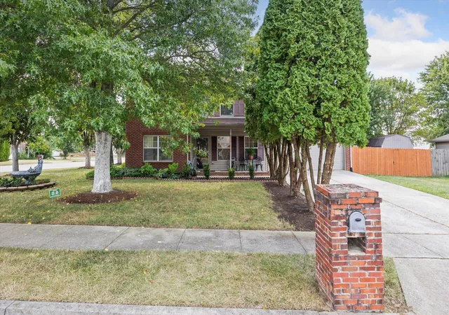 Photo 1 of Single family home for sale at 356 Weslyn Way, Nicholasville, KY 40356 | MLS# 25019232 | Listing updated on 2025-10-06