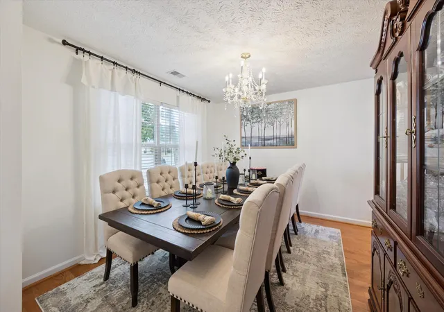 Photo 3 of Single family home for sale at 356 Weslyn Way, Nicholasville, KY 40356 | MLS# 25019232 | Listing updated on 2025-10-06