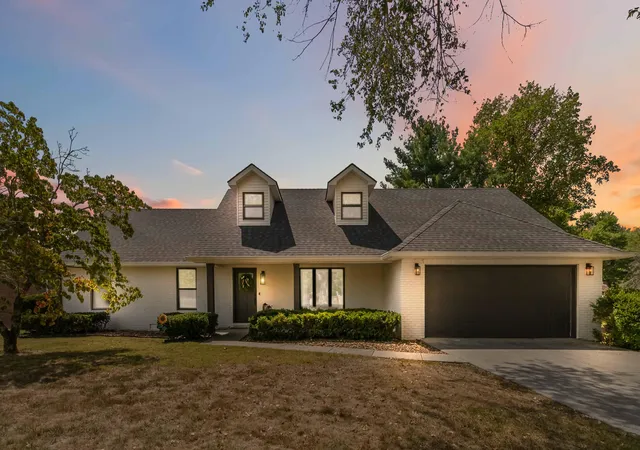 Photo 1 of Single family home for sale at 115 Palm Cir, Somerset, KY 42501 | MLS# 25019300 | Listing updated on 2025-11-04