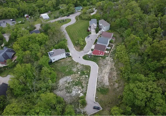 Photo 6 of Land for sale at 906 Treeline Dr, Ft Mitchell, KY 41017 | MLS# 25500044 | Listing updated on 2025-11-13