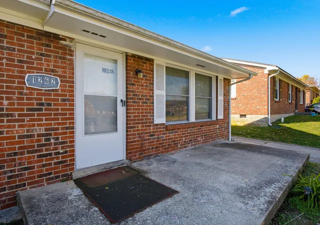 3rd image of 1262 Winburn Dr, Lexington, KY 40511 | MLS# 25500058