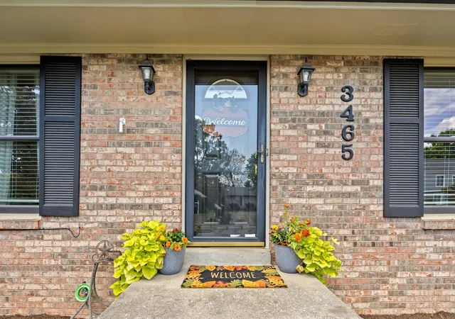 Photo 3 of Single family home for sale at 3465 Grasmere Dr, Lexington, KY 40503 | MLS# 25500306 | Listing updated on 2025-10-09