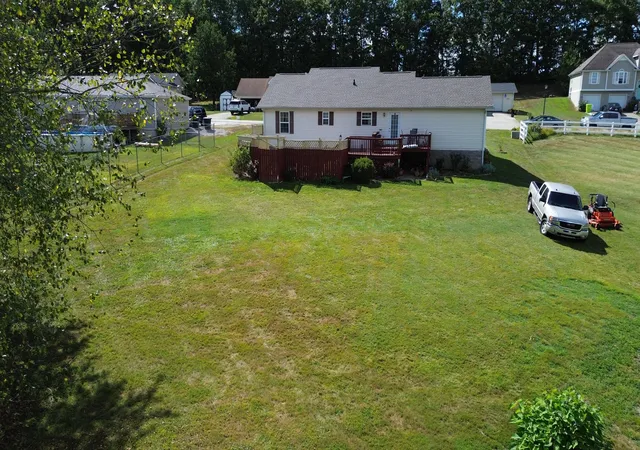 Photo 4 of Single family home for sale at 156 Autumn Dr, London, KY 40744 | MLS# 25500156 | Listing updated on 2025-10-09